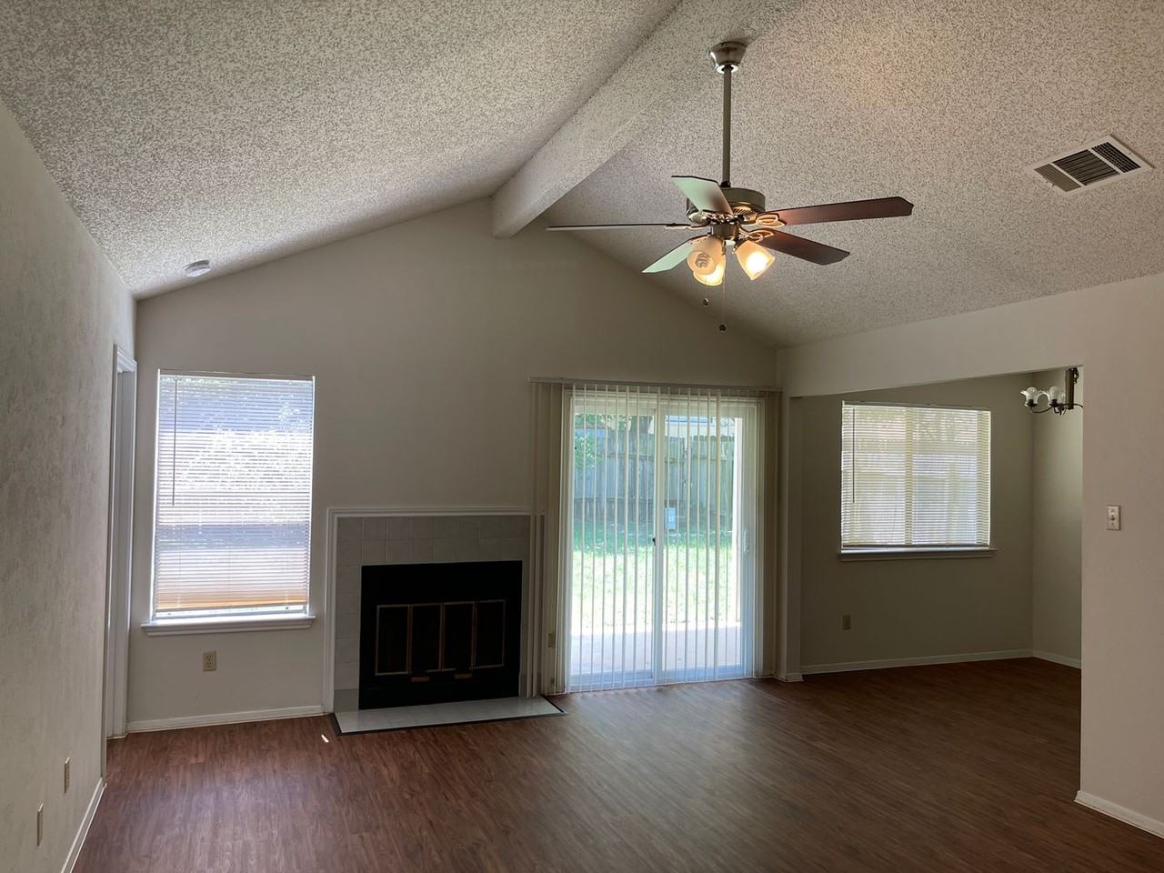 4141 Stonecroft Dr - Photo 6 of 29