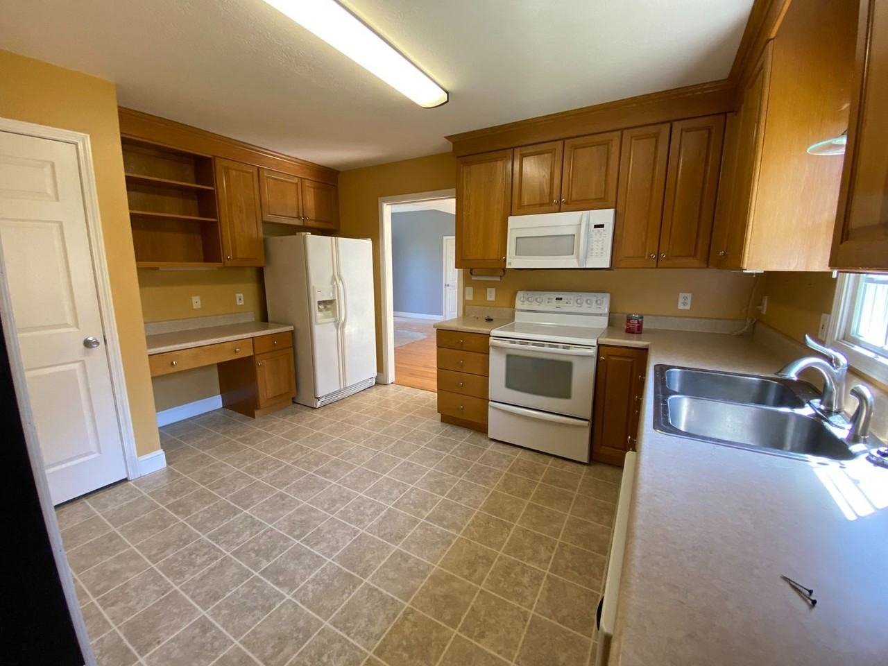 4958 Water Wheel Dr - Photo 4 of 9