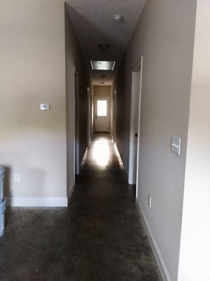 408 Shady Park Cv - Photo 4 of 9