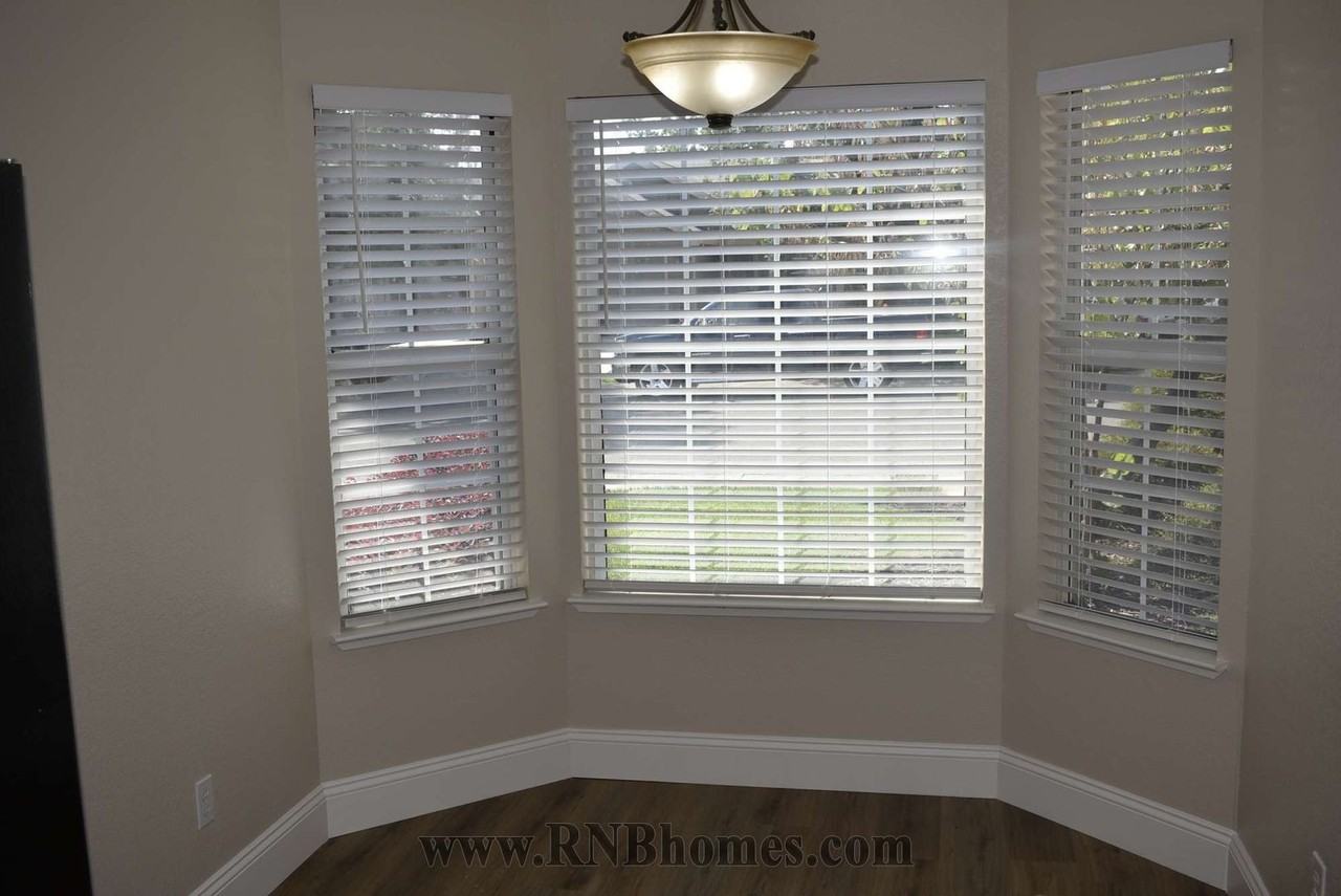 1203 Schooner Dr - Photo 5 of 12