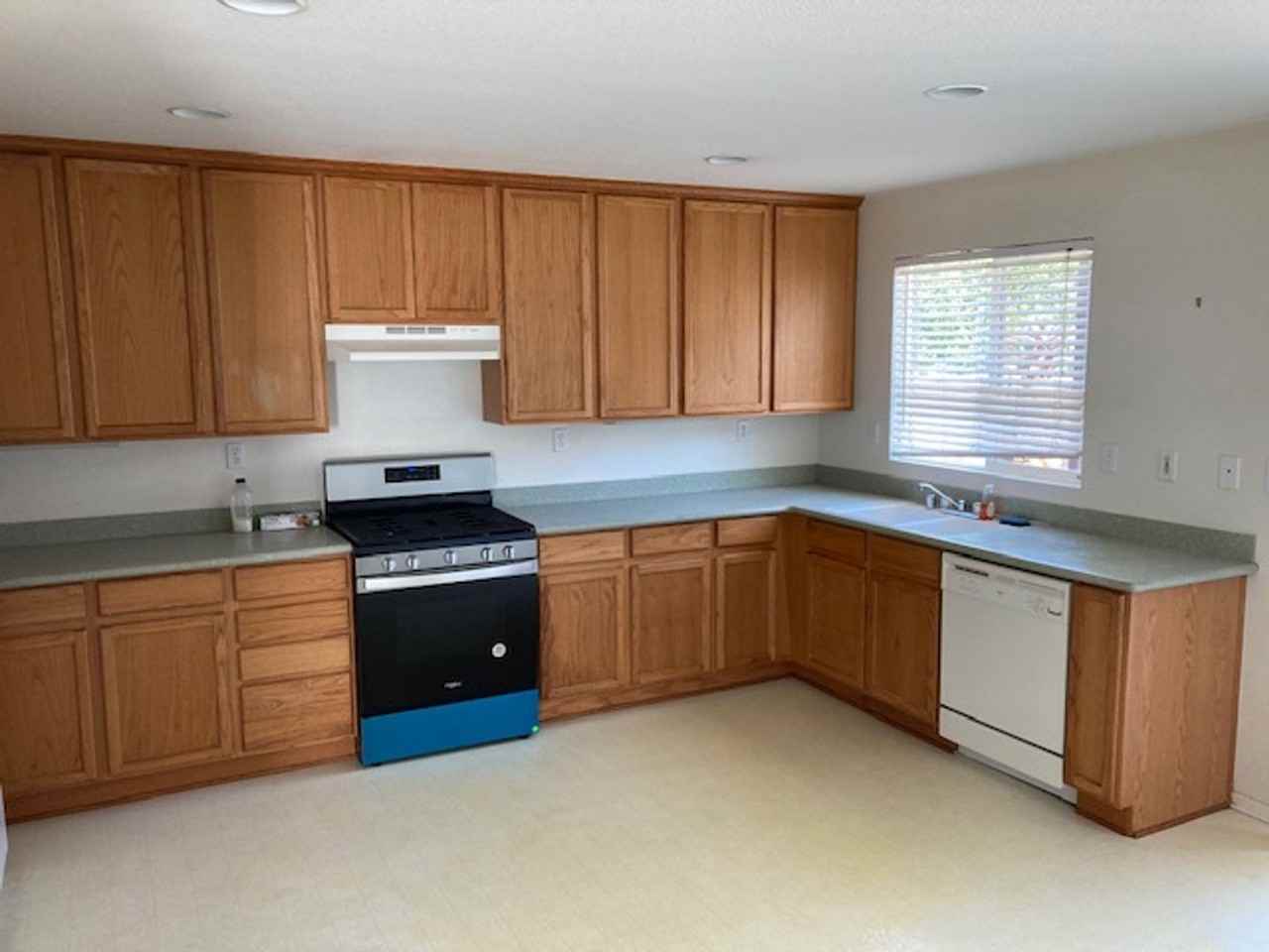 11832 Potomac Ct - Photo 4 of 12