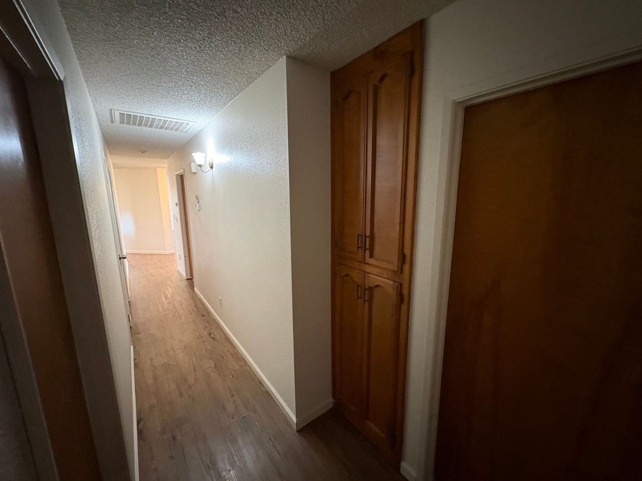 636 Ramblewood Ct - Photo 4 of 41