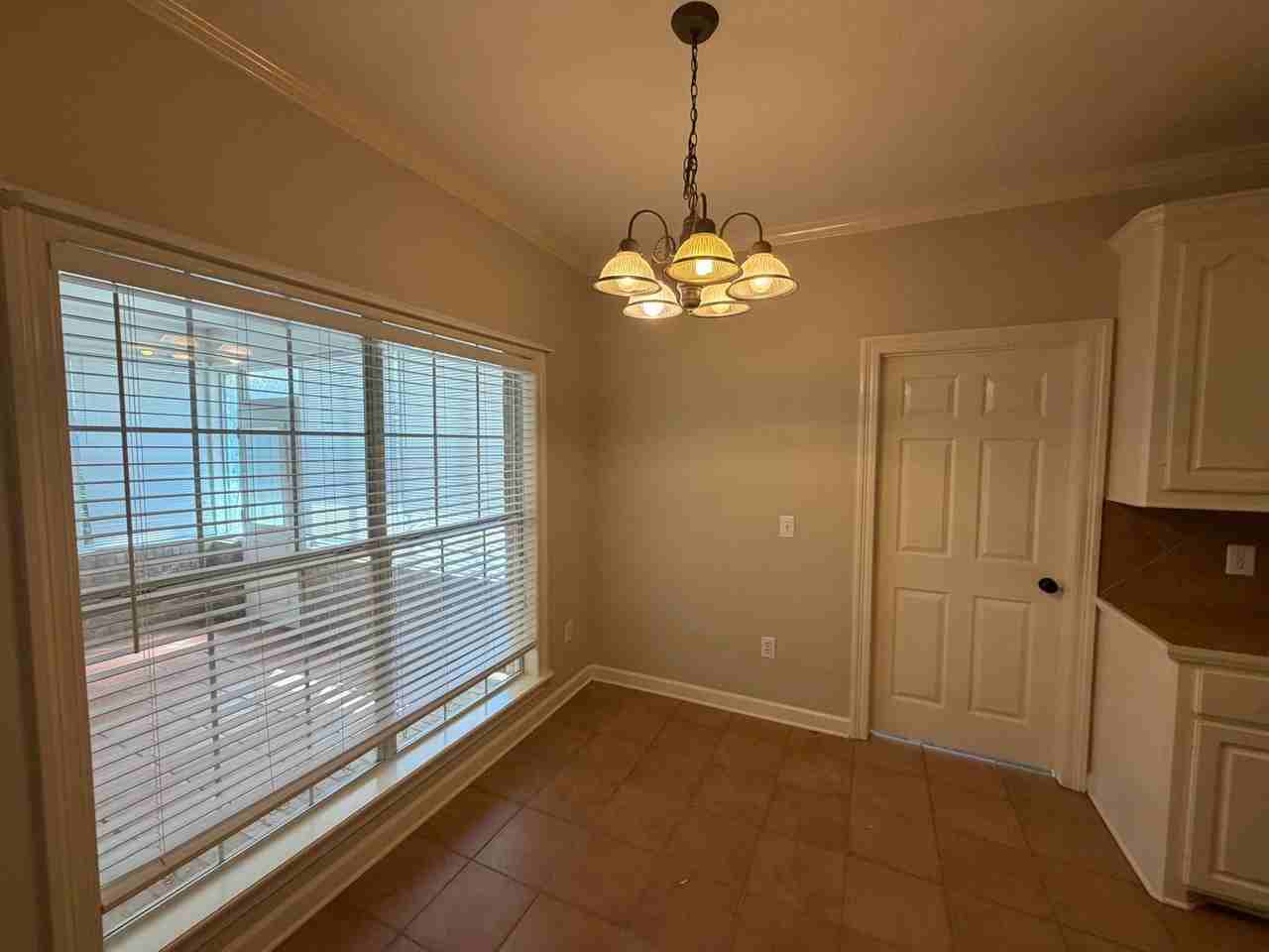 436 Madison Oaks Dr - Photo 5 of 25