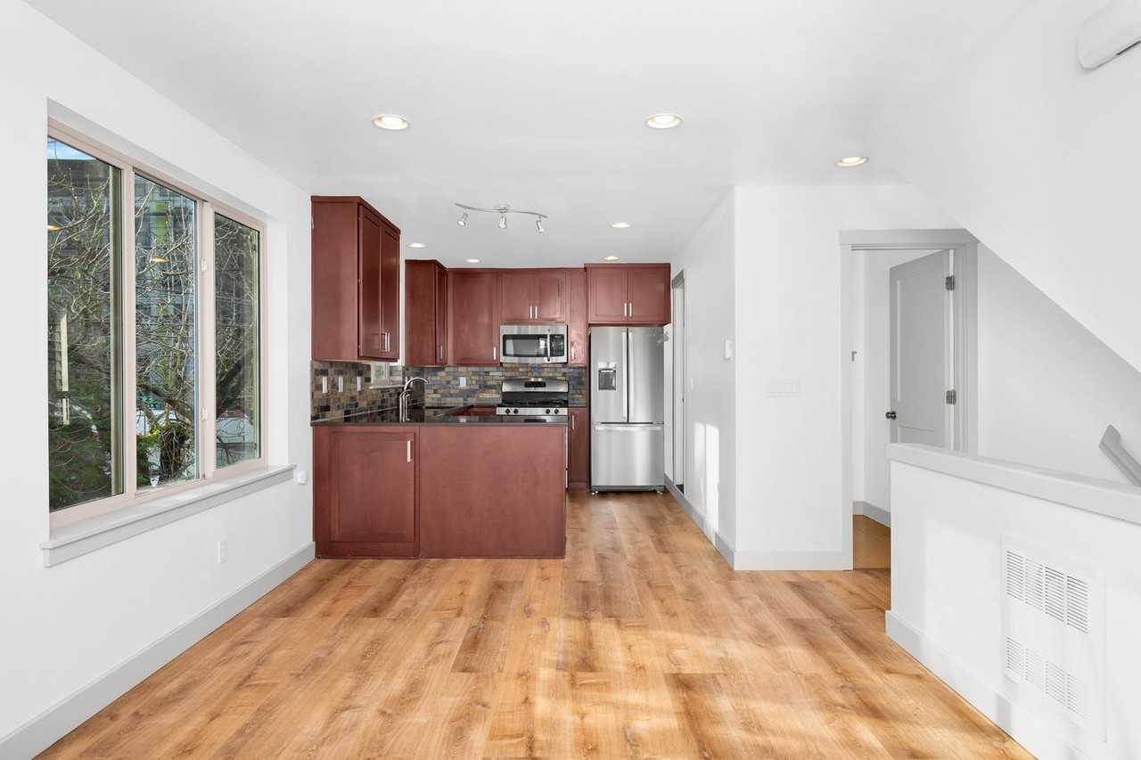 3901 Whitman Ave N - Photo 5 of 20
