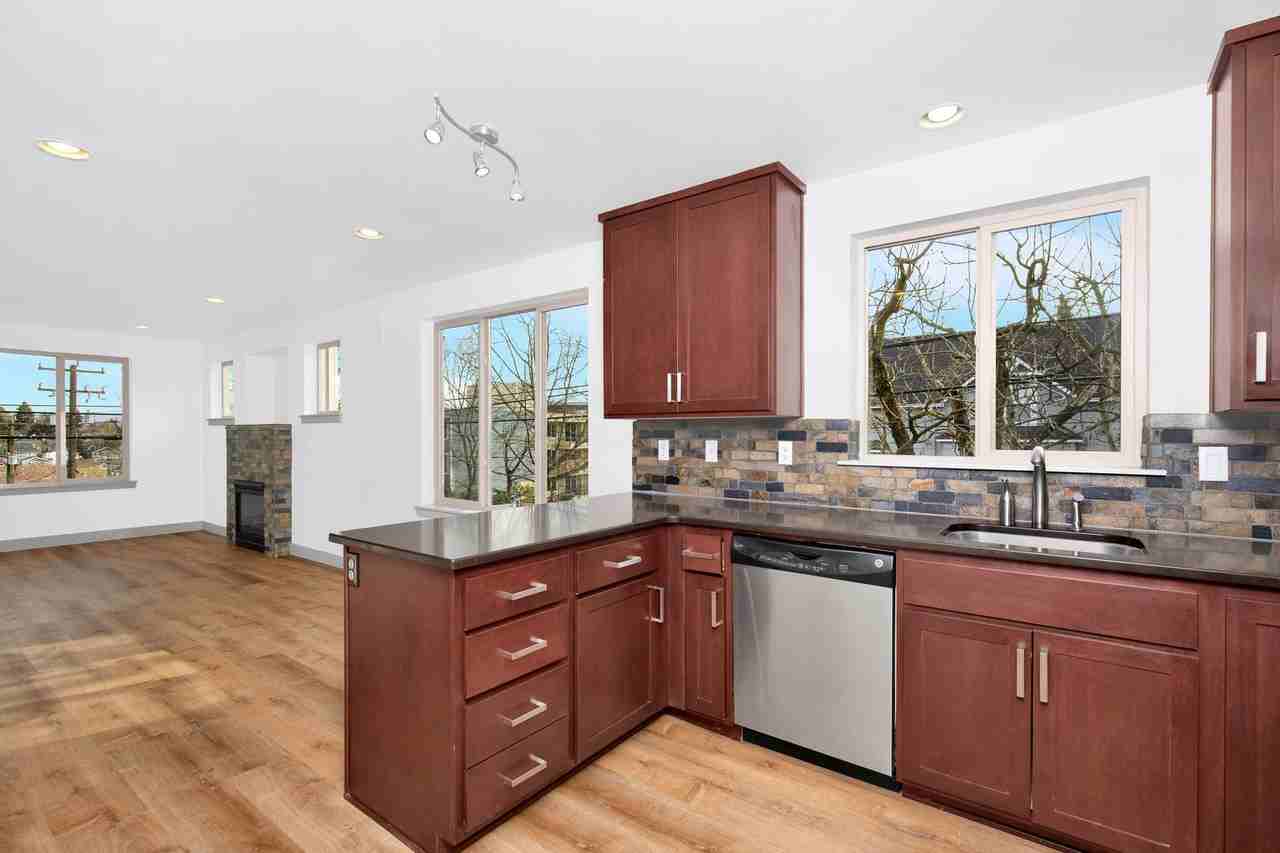 3901 Whitman Ave N - Photo 7 of 20