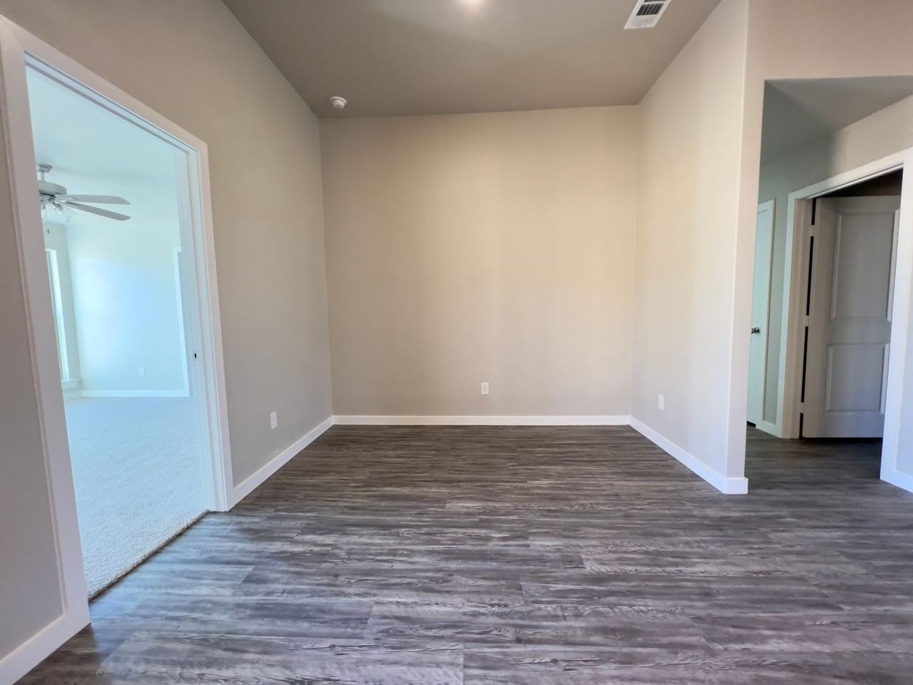 3212 Aberdeen Ave - Photo 4 of 20