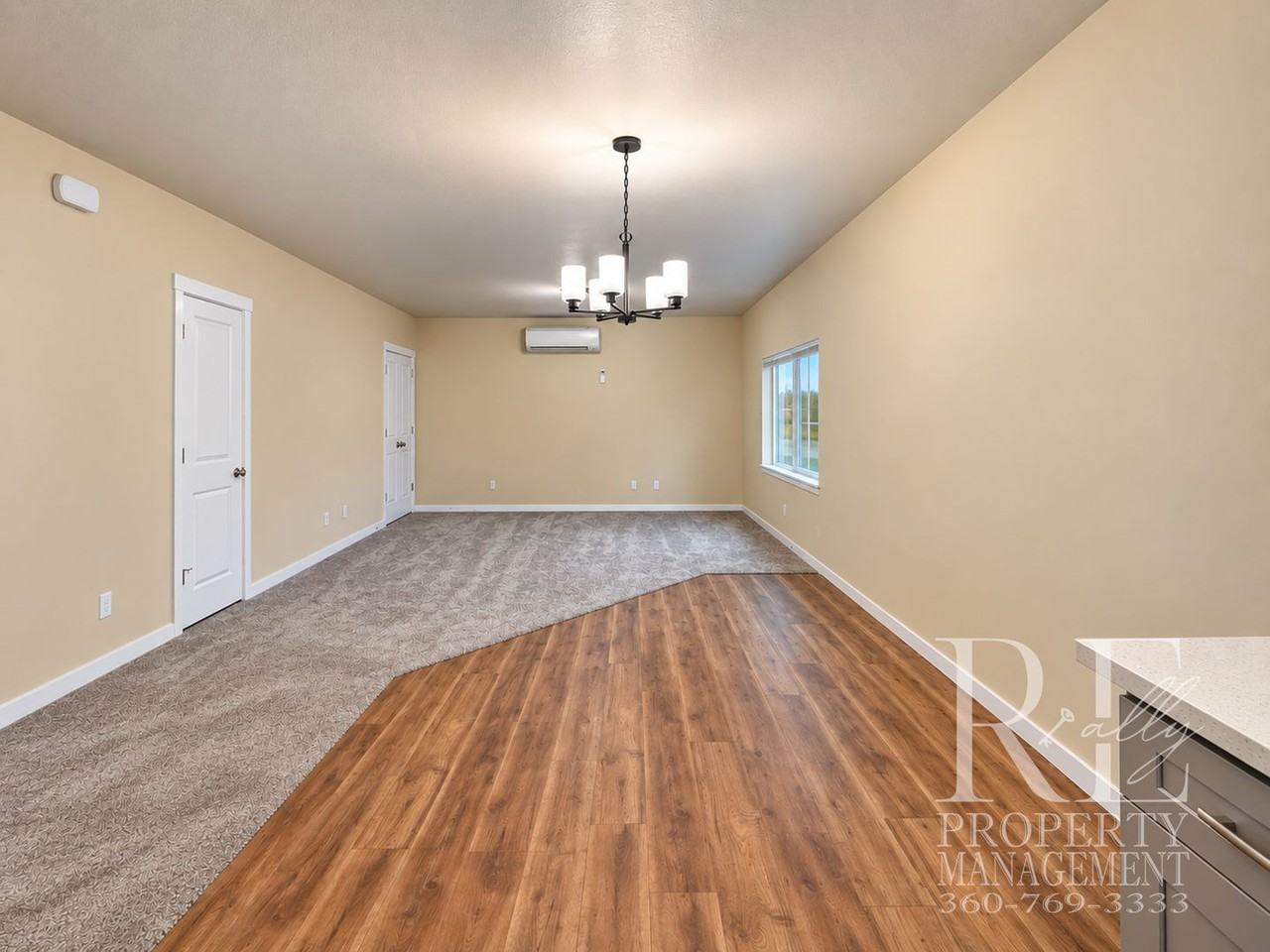 2306 Se Lund Ave - Photo 5 of 20