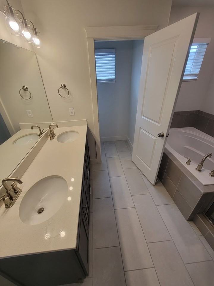 3940 S 3375 W - Photo 5 of 21