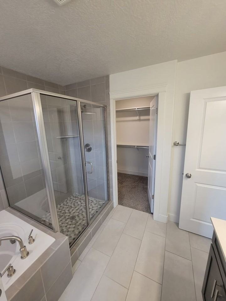 3940 S 3375 W - Photo 6 of 21