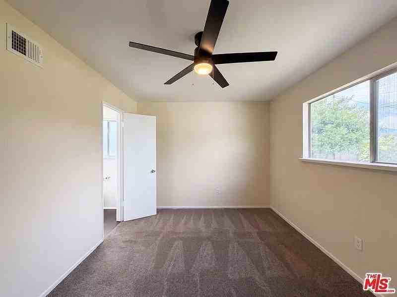 12903 Wingo Street - Photo 5 of 9