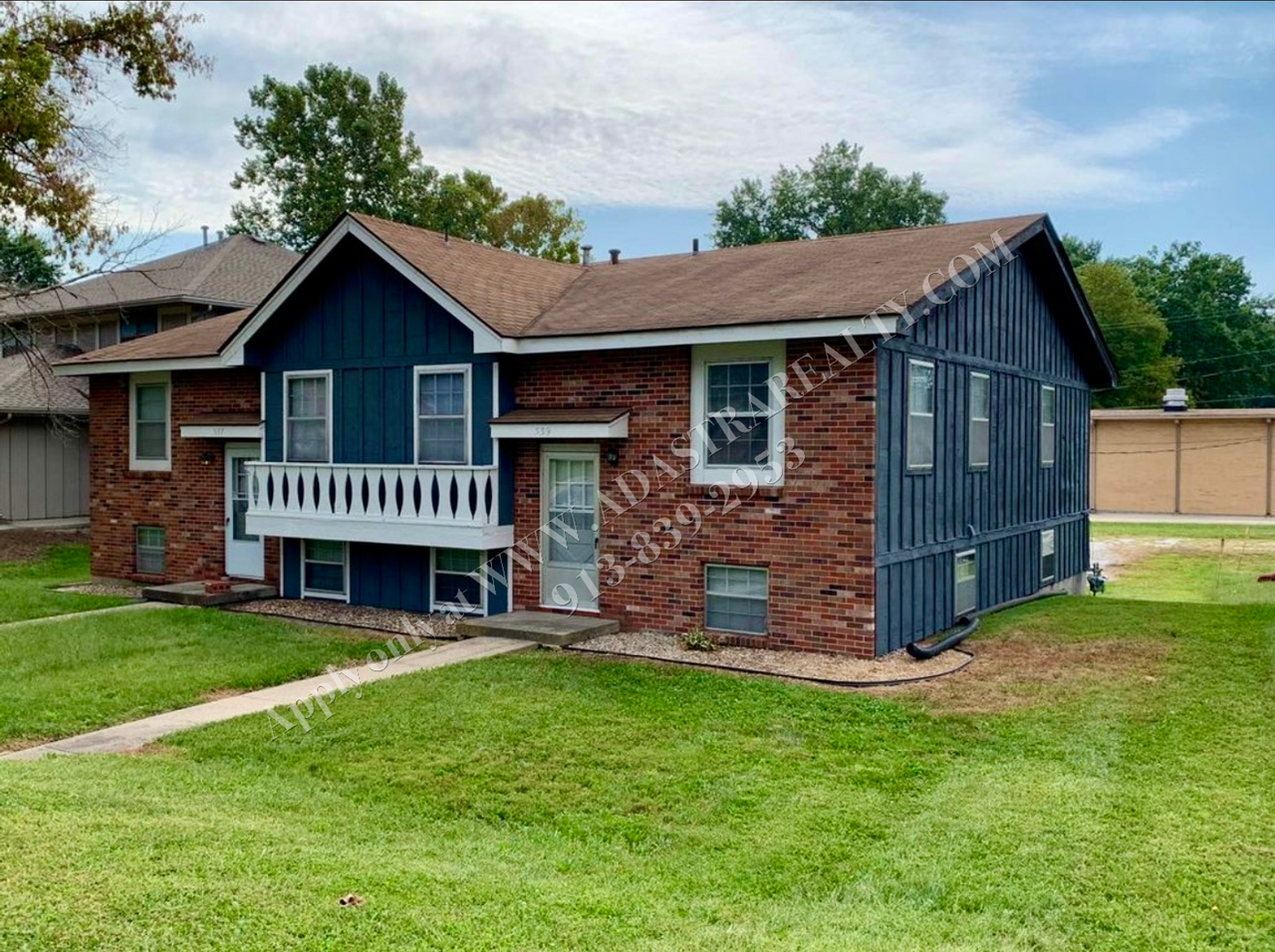 537 Vilas St - Photo 2 of 5
