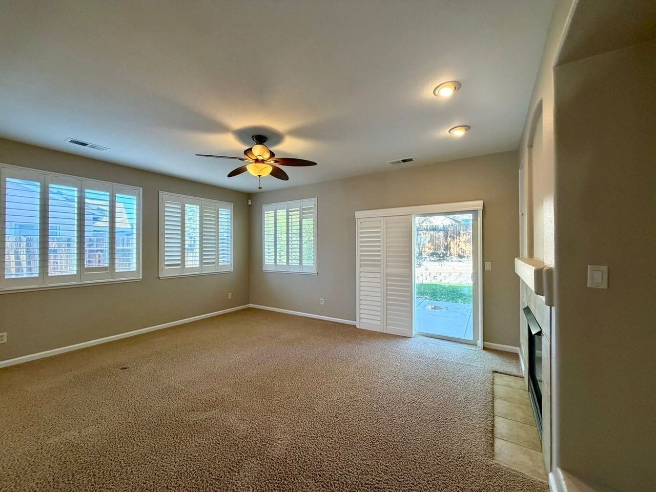 10647 Vista Bonita Ln - Photo 5 of 13