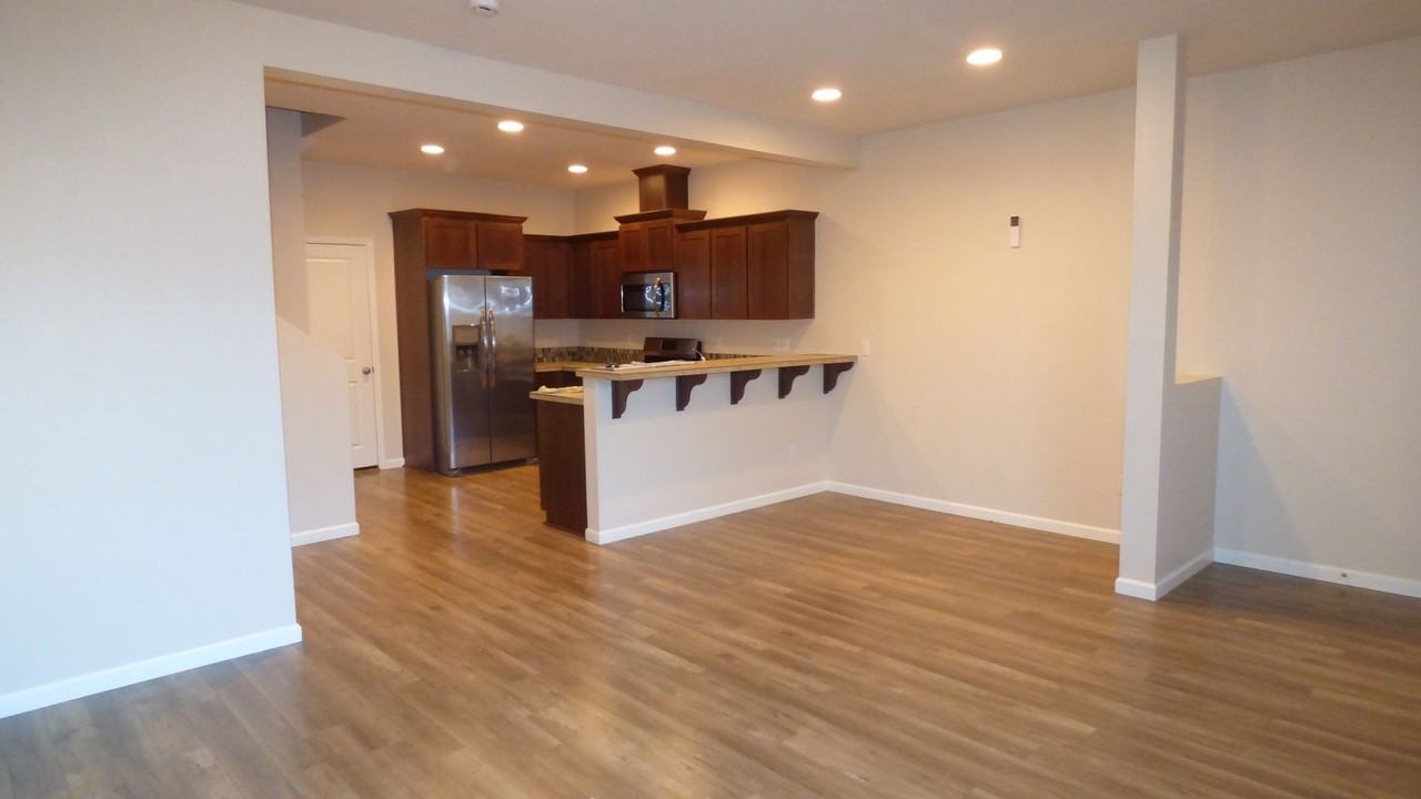 5757 Joynak St S - Photo 6 of 15