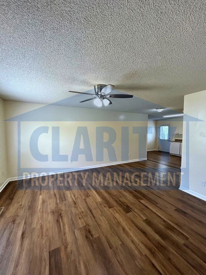 131 Brooke Ln Ne - Photo 5 of 16