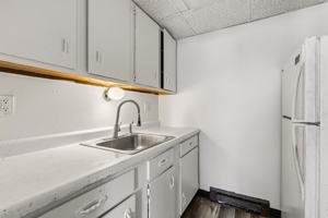 featured image of 161 Hall Ave