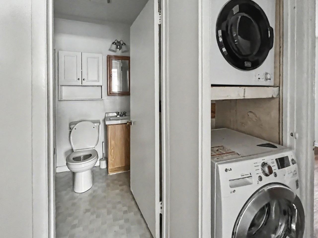 620 South Franklin Street, Apartment F50 - Photo 3 of 20