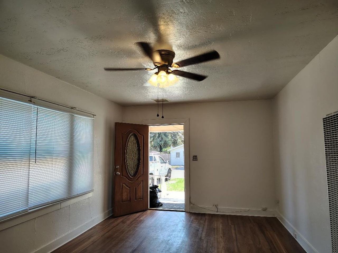 310 Arvin St - Photo 2 of 3