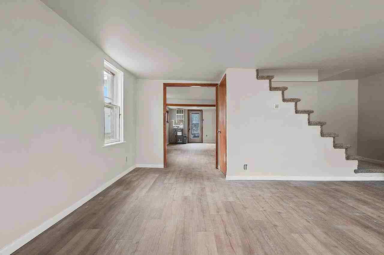 2020 County Road Q - Photo 2 of 16