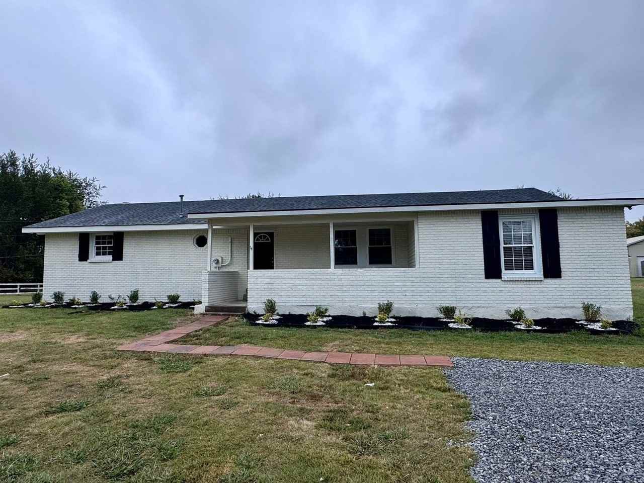 3375 Pembroke Rd - Photo 2 of 39