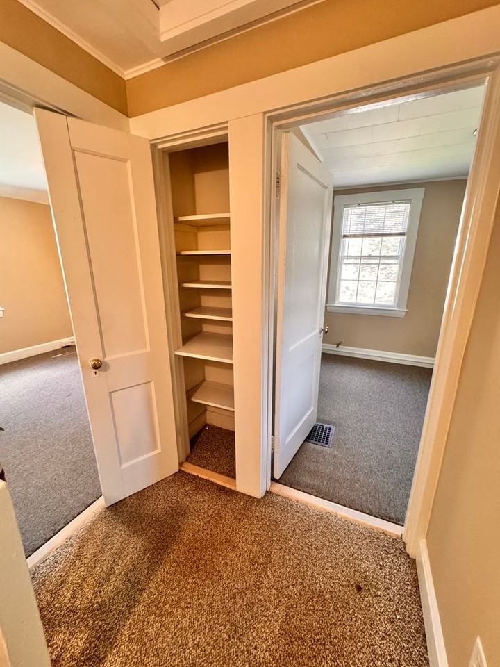 128 Concord Way - Photo 4 of 13