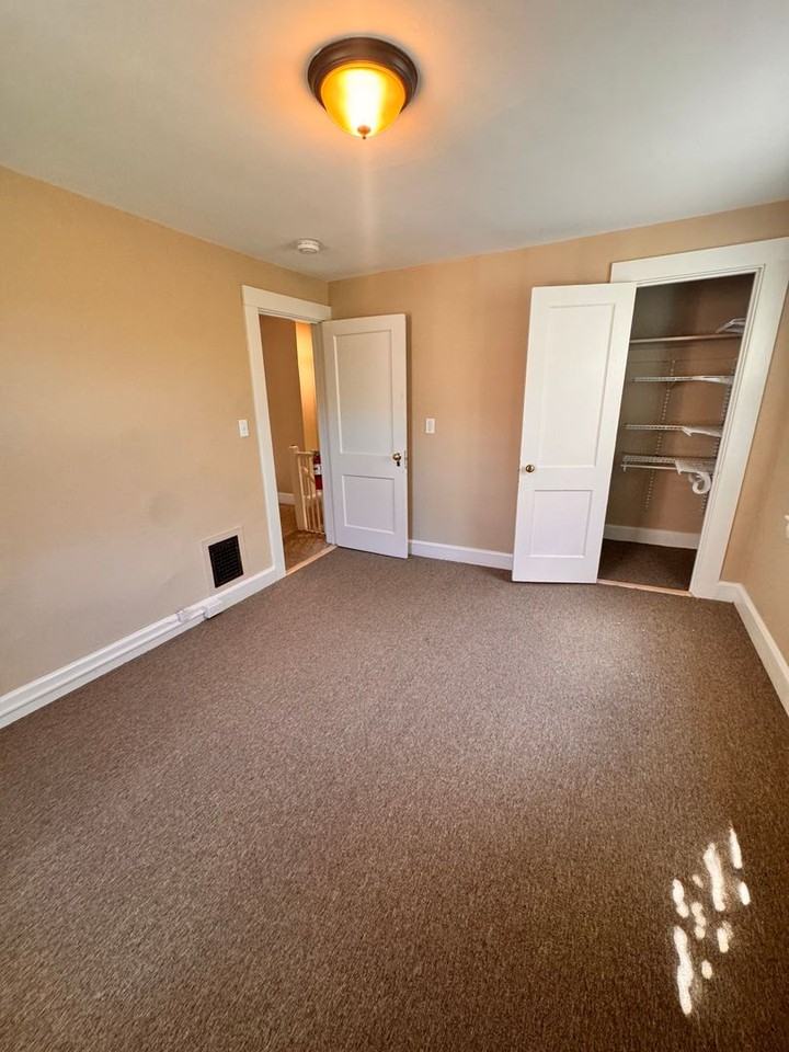 128 Concord Way - Photo 6 of 13