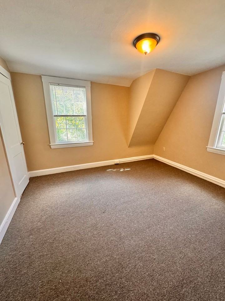 128 Concord Way - Photo 7 of 13