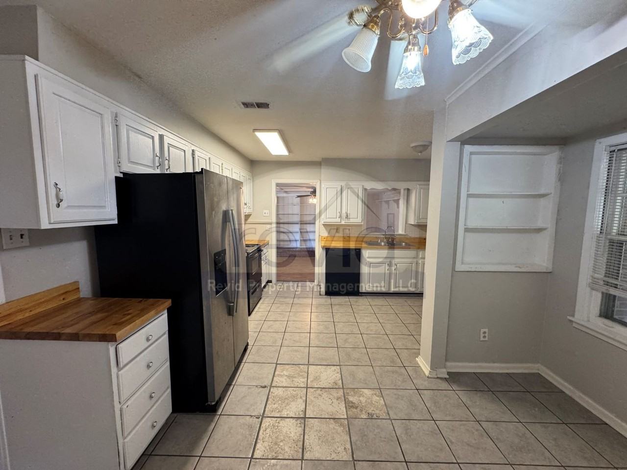 4870 Parkside Ave - Photo 6 of 21