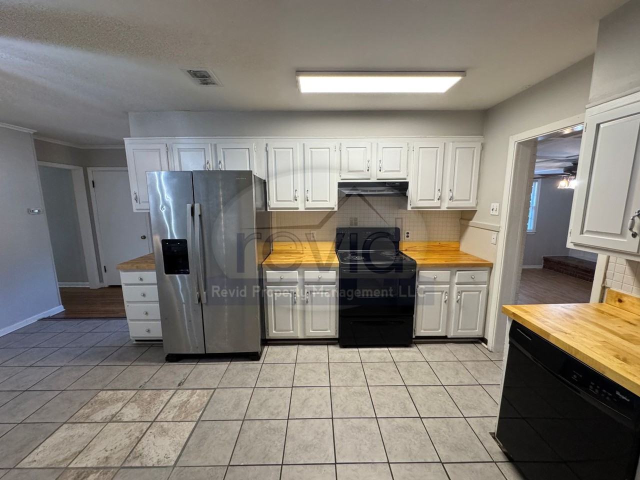 4870 Parkside Ave - Photo 7 of 21
