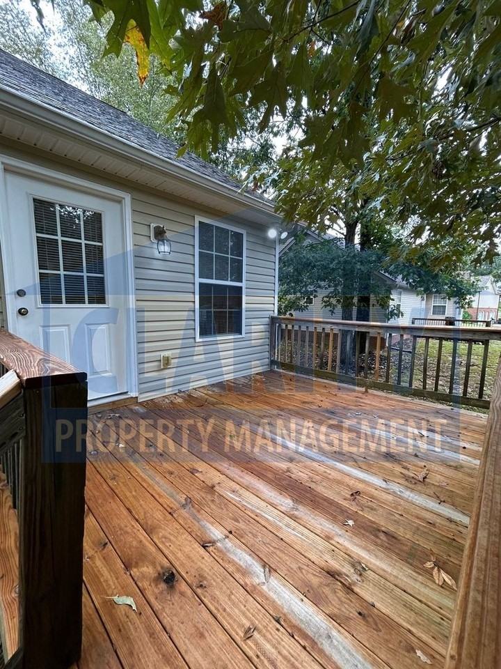 360 Webb Ln Ne - Photo 6 of 29