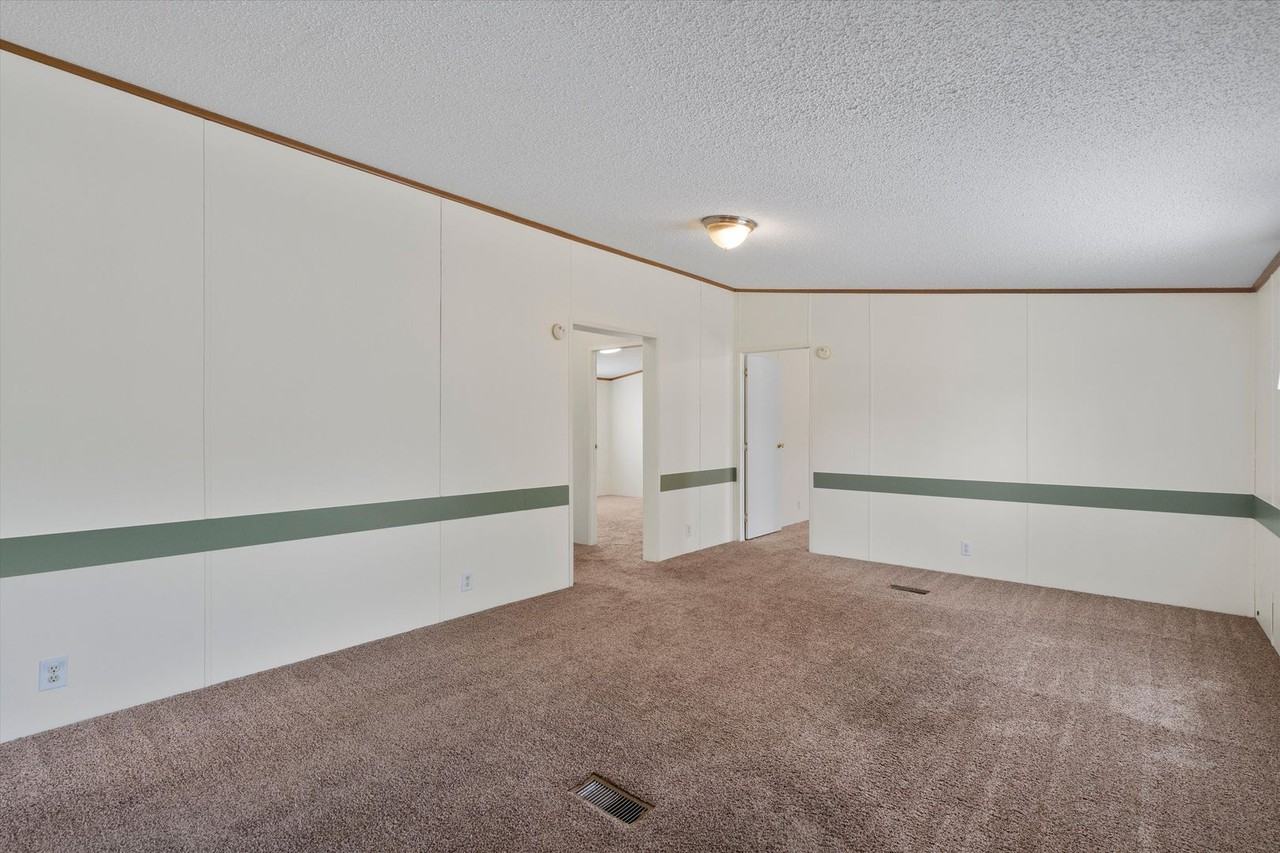 3075 Old Black Colony Rd - Photo 3 of 26