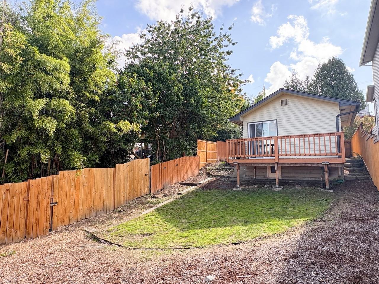 8232 S 122nd St - Photo 4 of 16