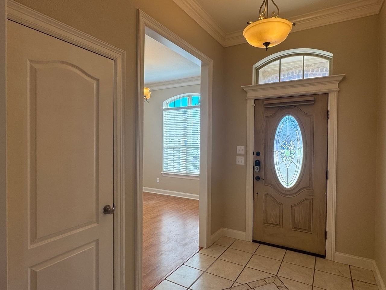 320 Rita Dr - Photo 5 of 32