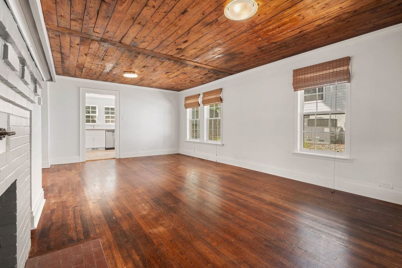 1908 Hart St - Photo 5 of 22