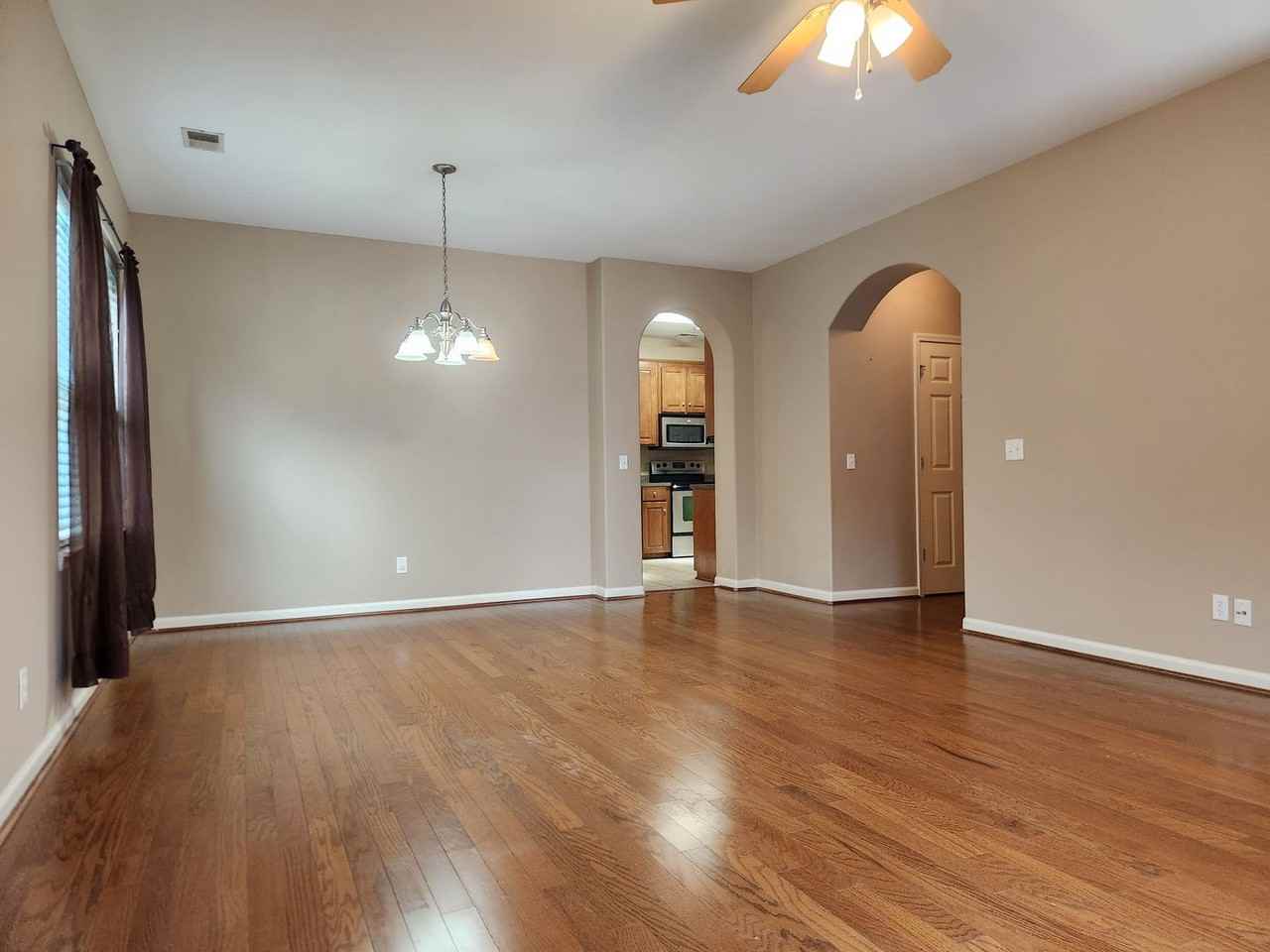 1 Myrrh Cir - Photo 4 of 28