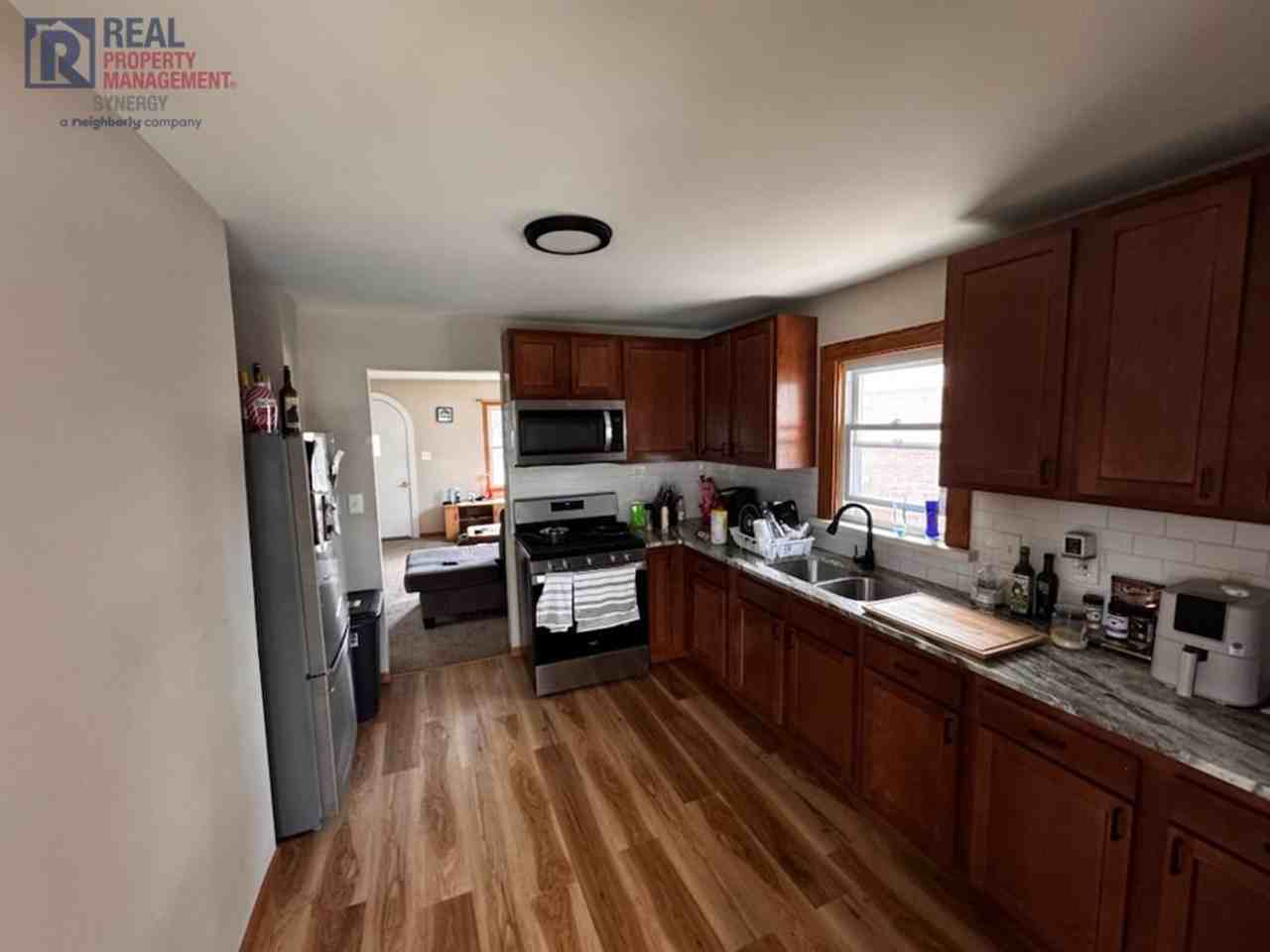 35442 Stellwagen St - Photo 2 of 6
