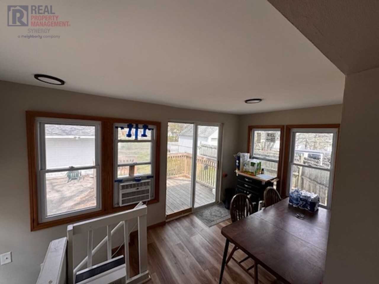 35442 Stellwagen St - Photo 5 of 6