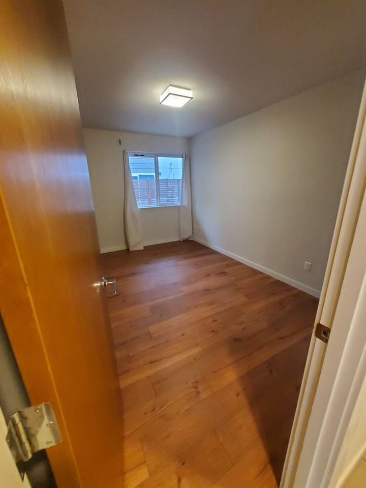 1549 Nw 61st St #B - Photo 7 of 13
