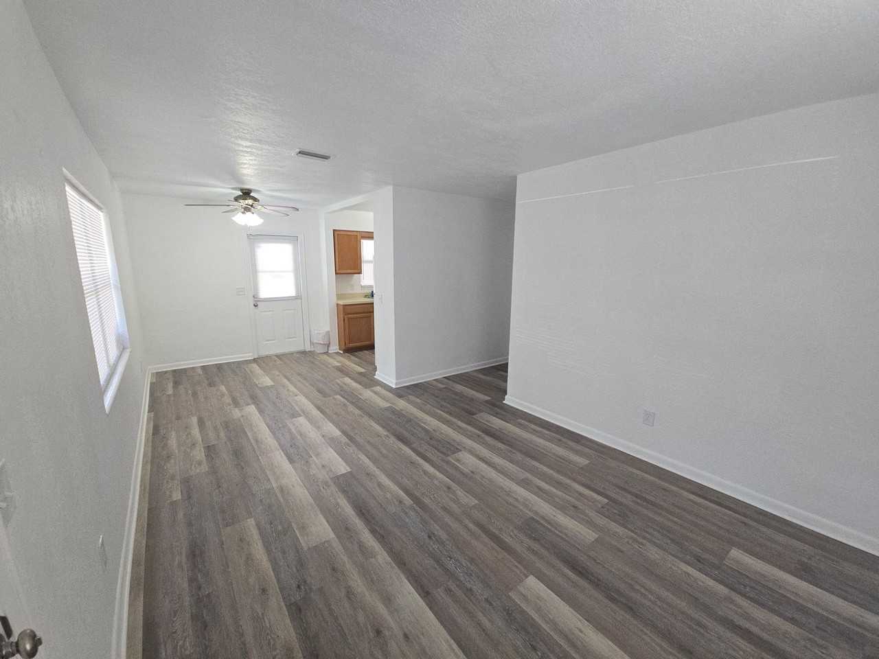 3509 Avenue S Nw - Photo 4 of 15