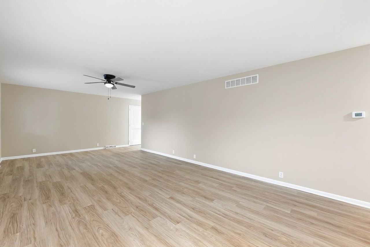 2322 Dearborn St - Photo 2 of 26