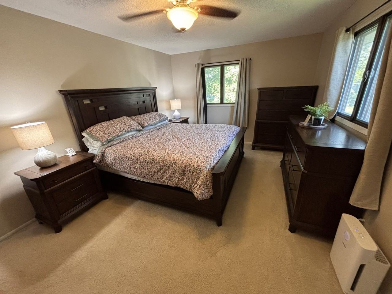 1609 Gateway Dr - Photo 4 of 16