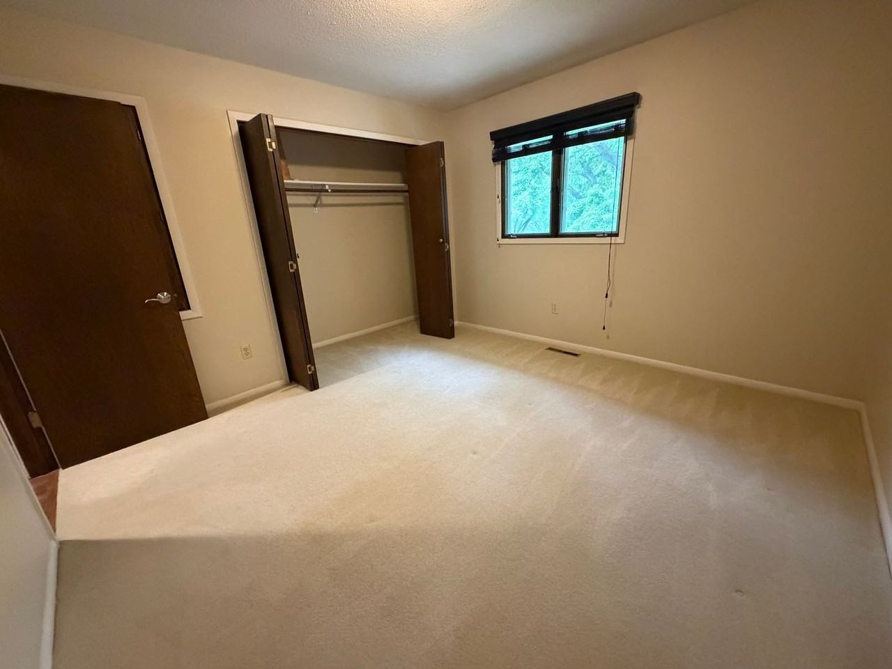 1609 Gateway Dr - Photo 7 of 16