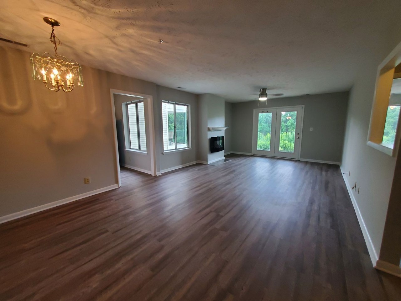 3392 Galleria Dr - Photo 2 of 27