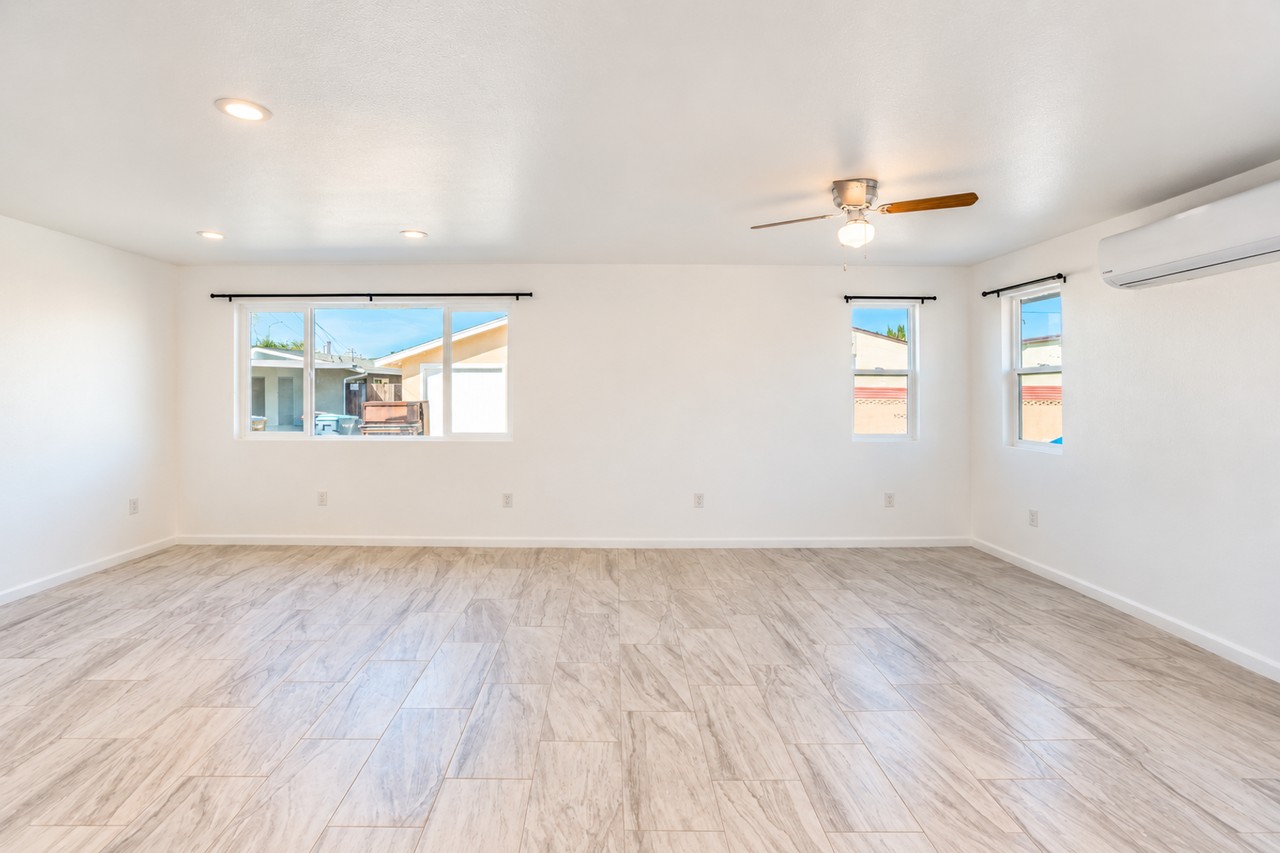 223 N B St #A - Photo 4 of 19