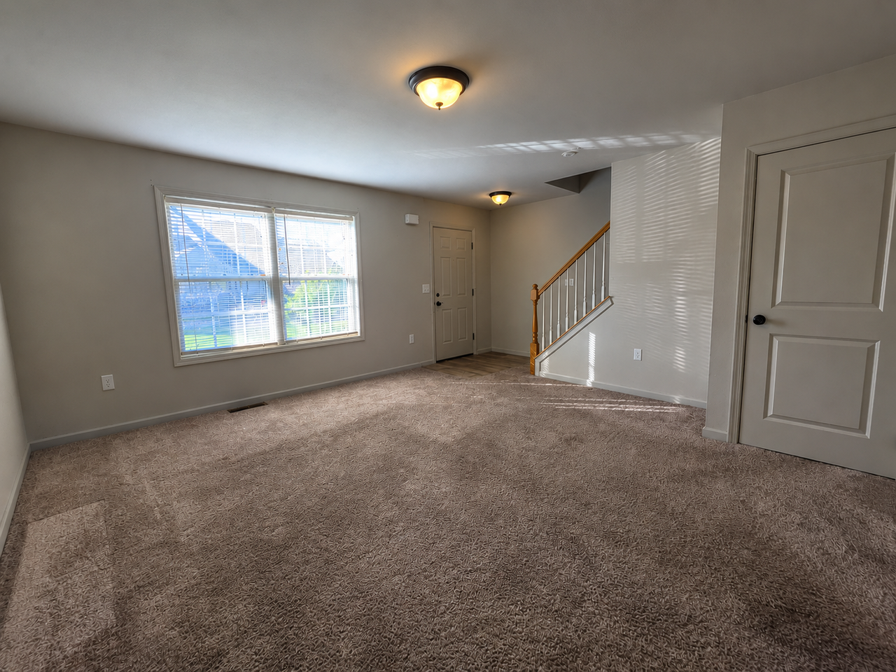 172 Randolph Dr - Photo 5 of 30
