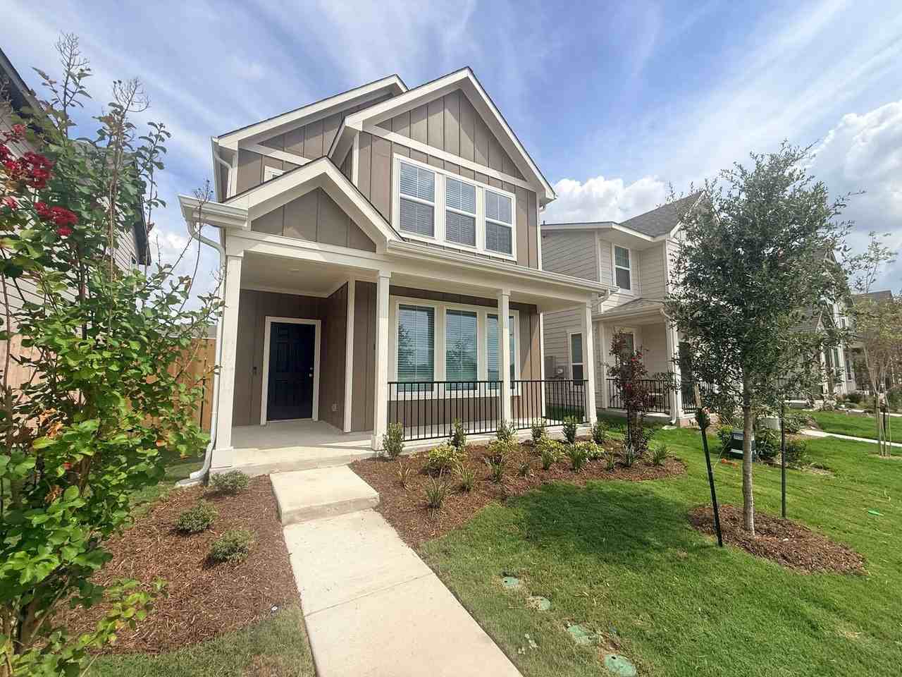 124 Hartson Dr - Photo 2 of 16