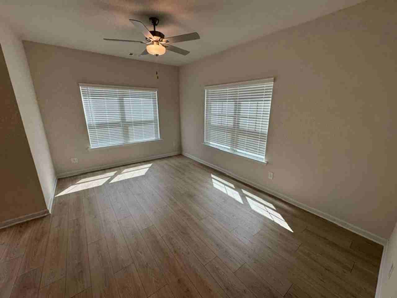 212 Rooker Dr - Photo 6 of 13