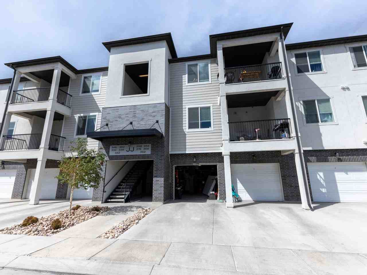 352 W 785 N - Photo 3 of 17