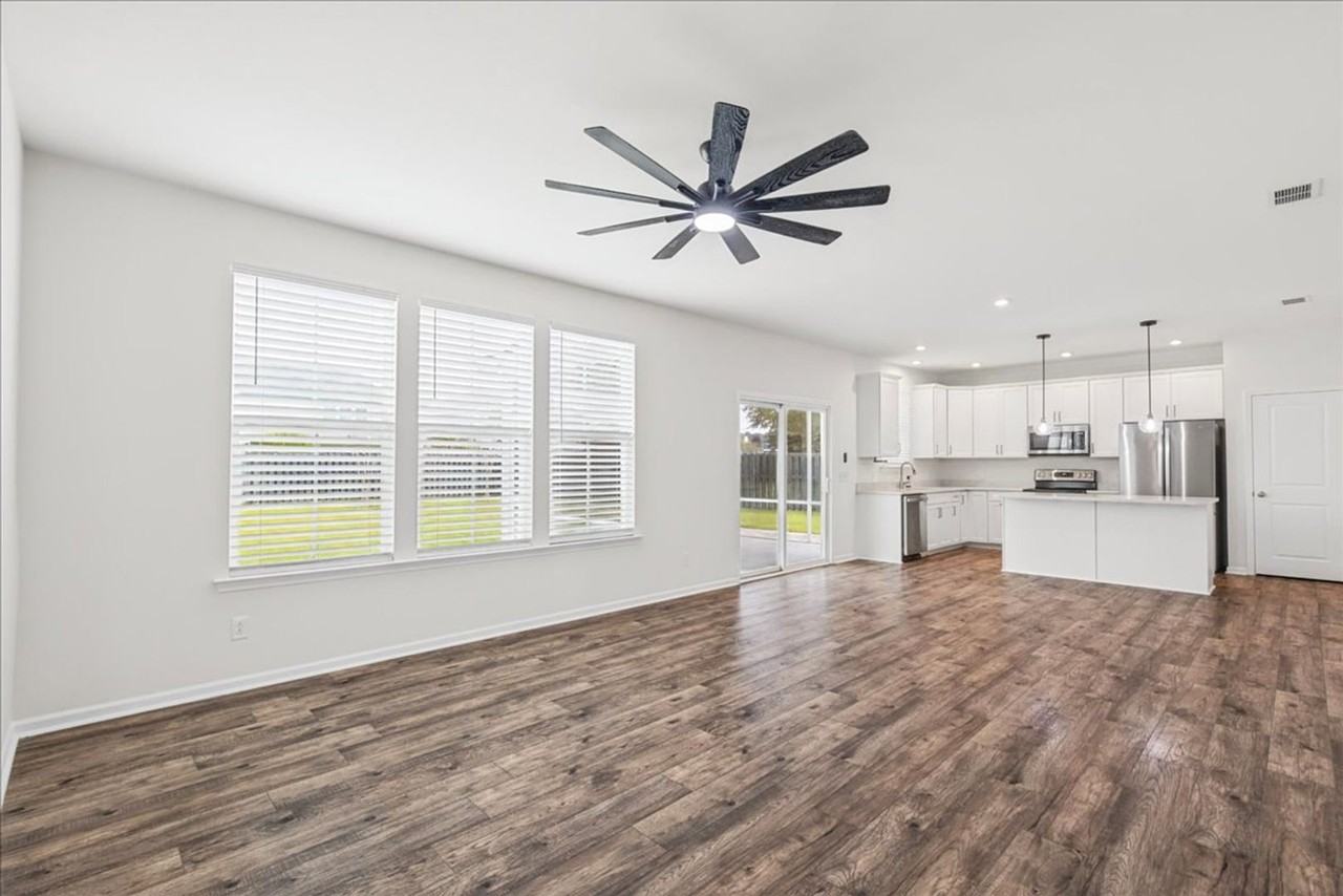 33 Southern Way - Photo 5 of 42