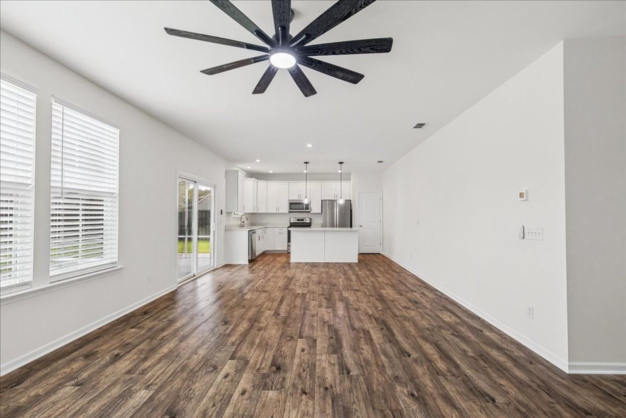 33 Southern Way - Photo 6 of 42
