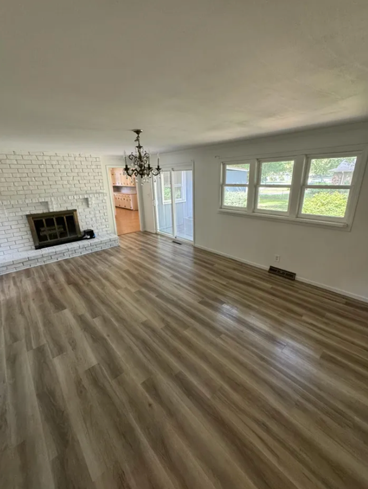 3510 S Broadway Ave - Photo 2 of 18